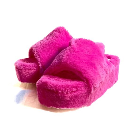 Fashion Nova Shoes - Hot Pink Furry High Platform Fuzzy Slides Size 7 by Fashion Nova